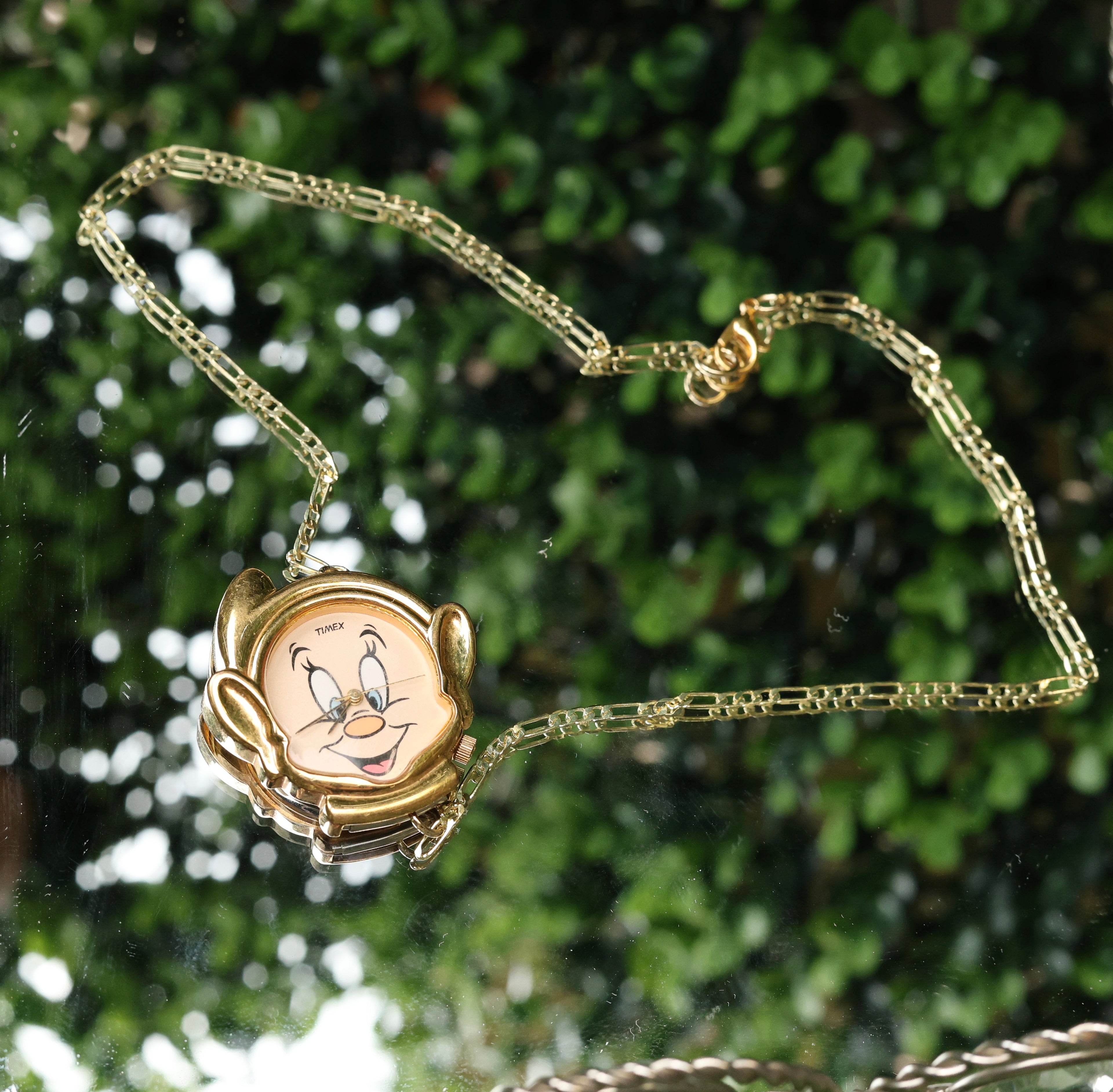 Dopey necklace watch