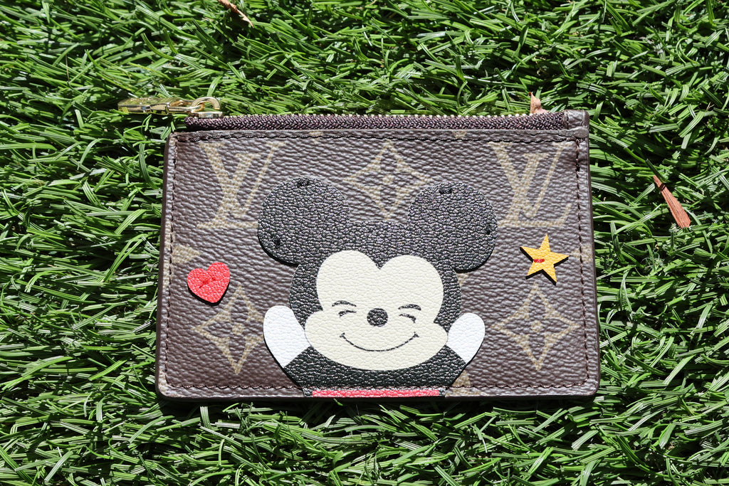 CARDHOLDER WALLETS