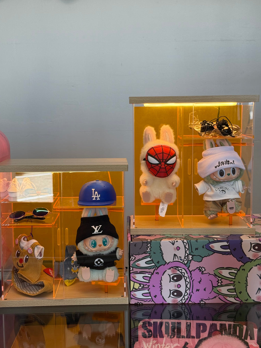 Display cases 2 different styles