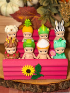 Abuelas Cantarote Stand (Standing or u can stick ur hippers  on the inside