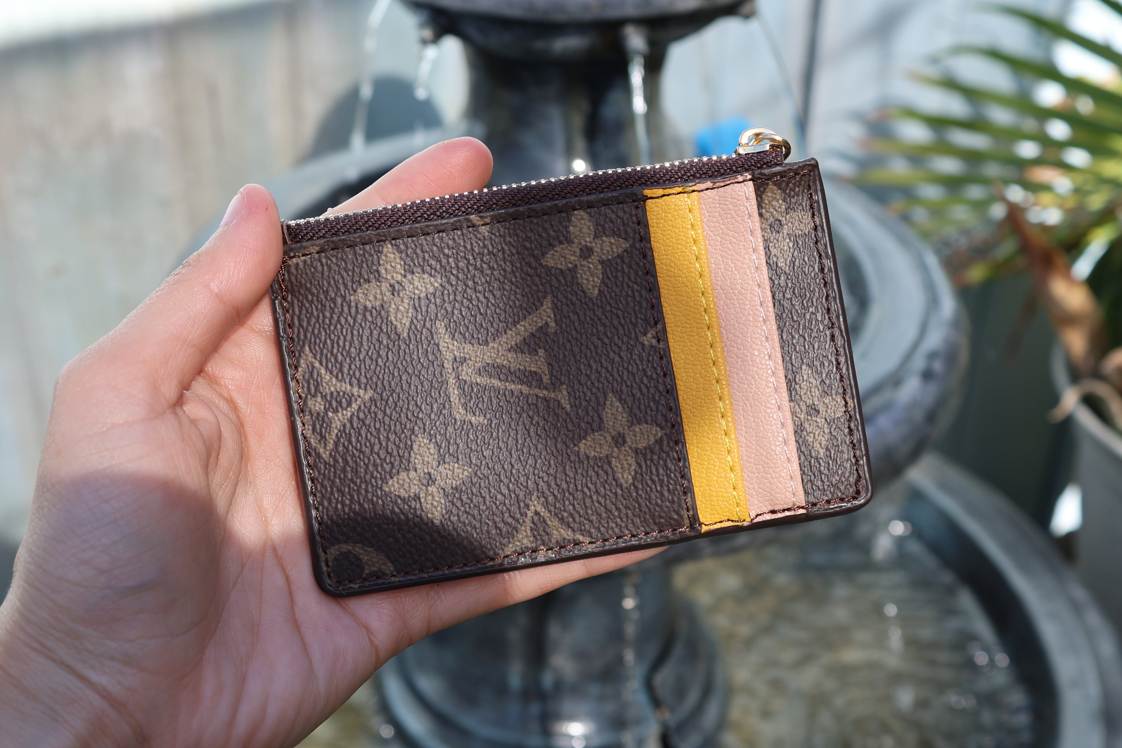 CARDHOLDER WALLETS