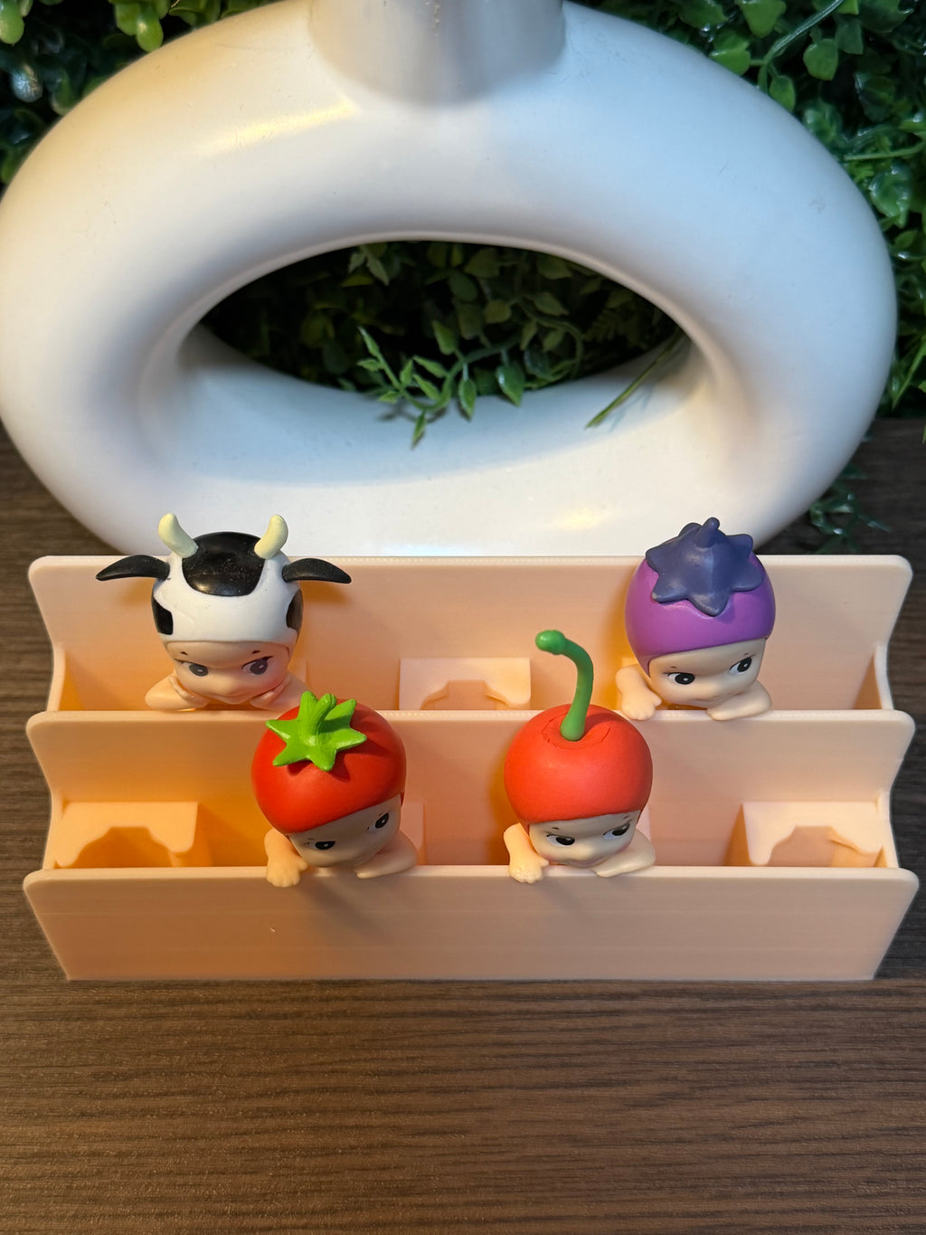 Sonny hipper stand (cream color )