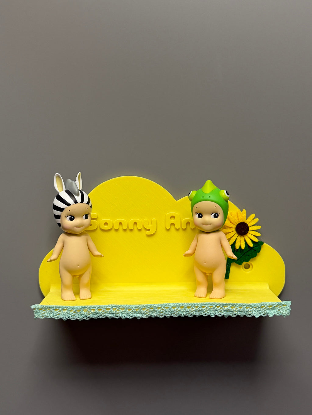 Sunflower Blue cloud Stand