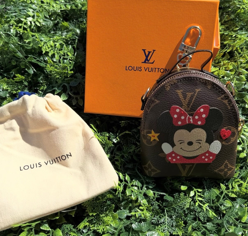 Keychain & crossbody bag