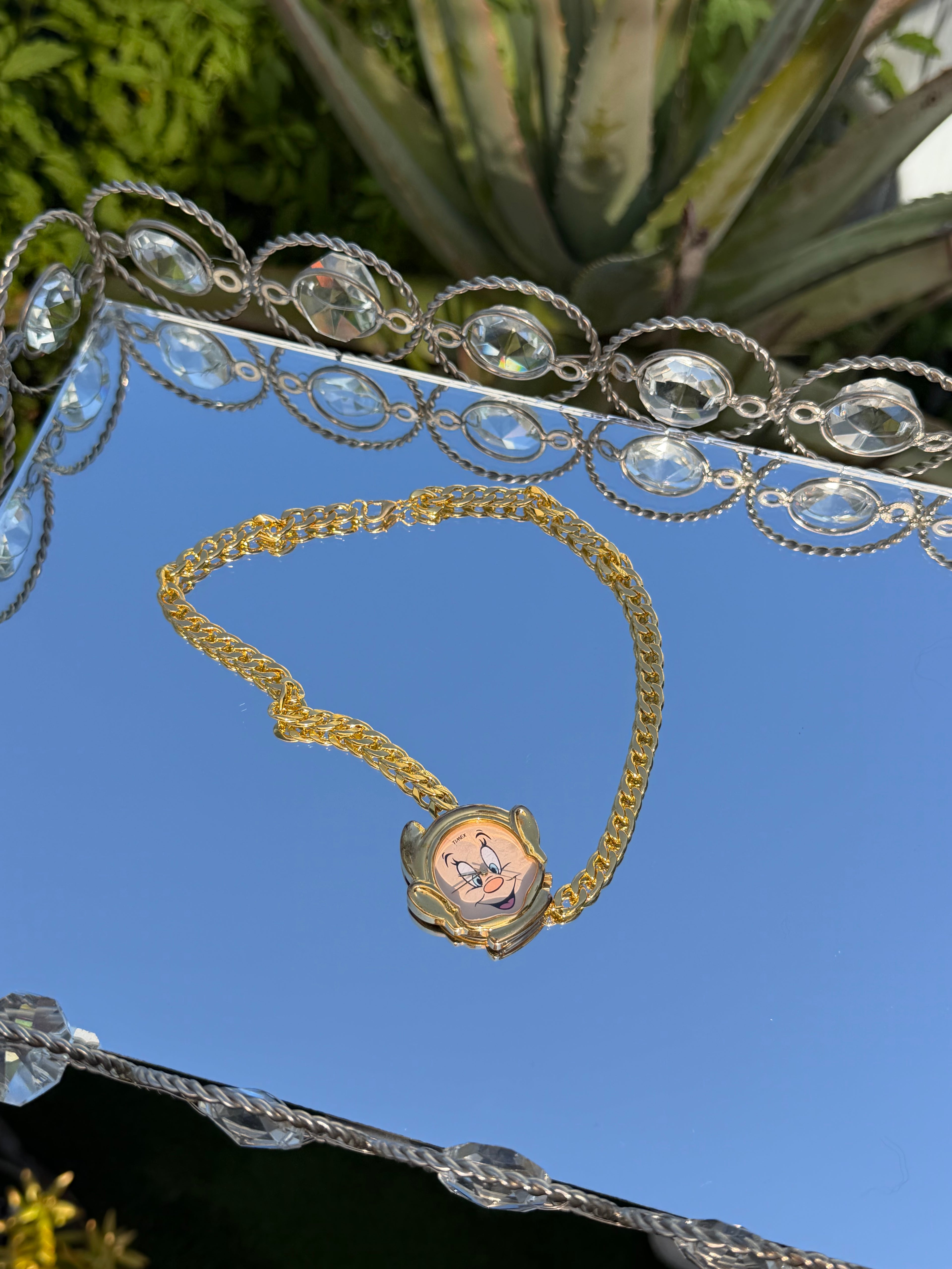 Dopey necklace watch